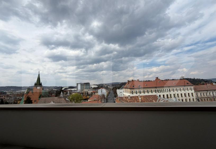 Apartament cu 3 camere, 2 bai, 88 mp, terasa 30 mp, Parcul Central