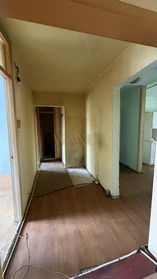 Apartament 4 camere, decomandat