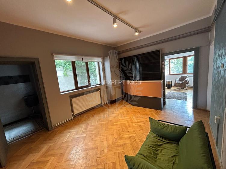 Spațiu comercial de închiriat // 105 mp// PLOIEȘTI - 2