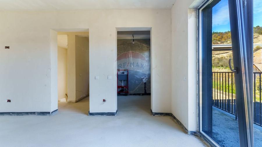 Casă individuala cu 5 camere, Sânpaul, semifinisata