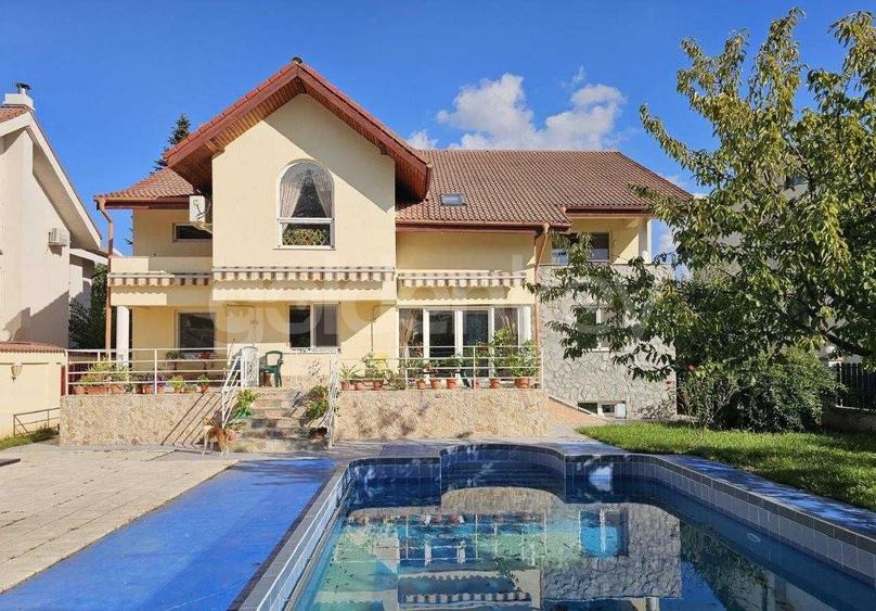 Vila individuala cu 8 camere | piscina | 2 garaje | 888mp teren