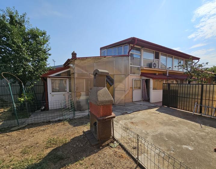 CASA TRADIȚIONALĂ ”MAGNOLIA", P+M 195mp, TEREN 556mp, CHIAJNA-STR. EROULUI