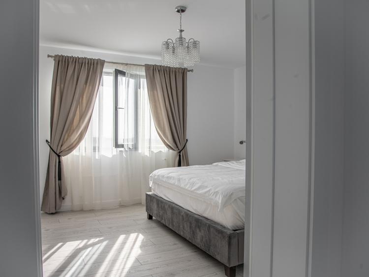 Domnesti, vila 4 camere, P+1+Pod, toate utilitatile, curte amenajată