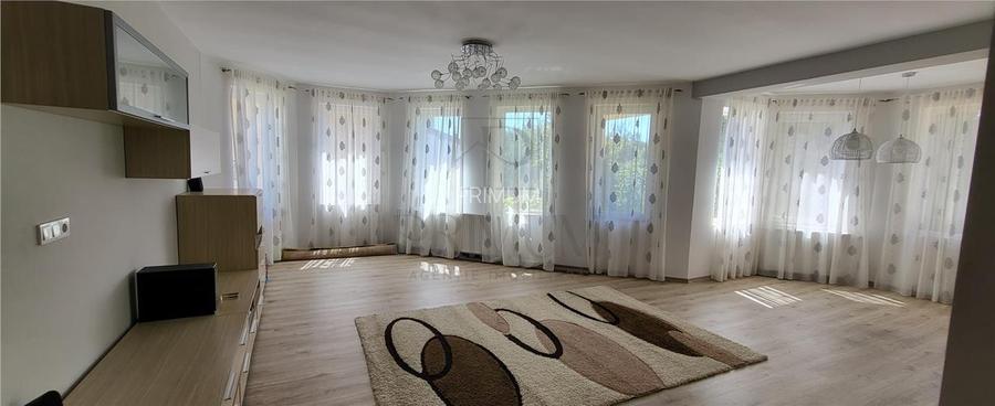 Casa individuala - 5 camere - dormitor la parter - 792 mp teren - 12