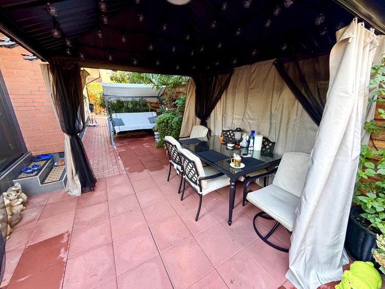 Casa deosebita. 5 cam. 4 bai. Terasa inchisa, Zona buna.