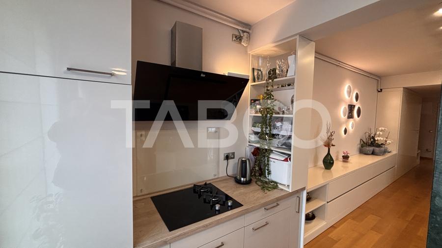 Penthouse 3 camere si doua locuri parcare de vanzare in City Residence