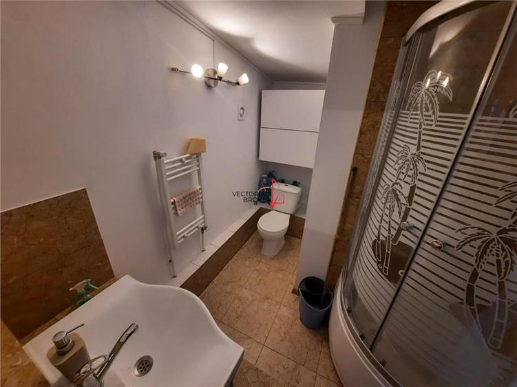 Garsoniera in vila, 58 mp cu  centrala proprie-sos. Fundeni, langa Toplac