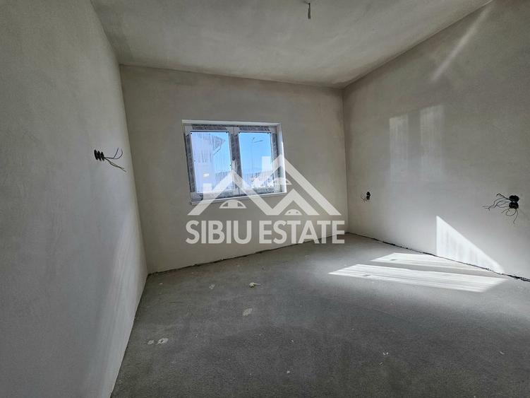 Apartament 2 camere decomandate, etaj 1