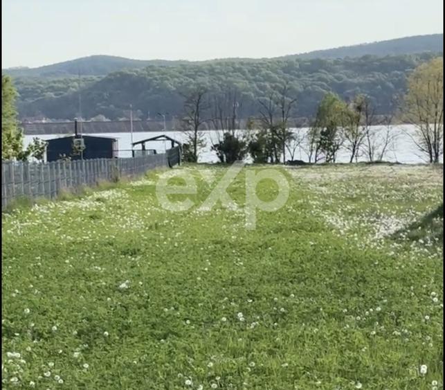 Teren 2100 mp cu ieșire la lac – Budeasa Mare