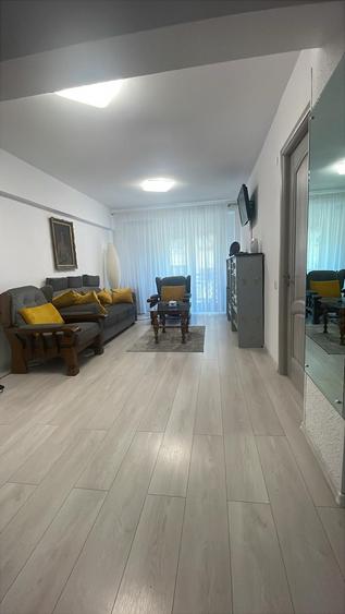 Apartament 3 Camere | Decomandat | Decebal | Etaj 5 | Mobilat Utilat |