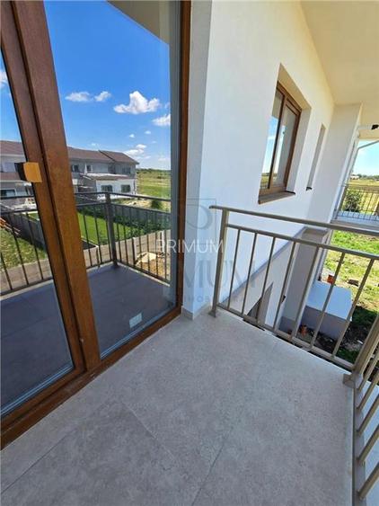 Apartament cu o camera - studio - 33mp utili + balcon - 8