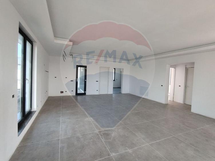 Casă cu 4 camere Greenfield Residence