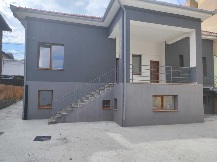 Spatiu in Vila de inchiriat , zona Centrala , 300 mp, 7 Parcari