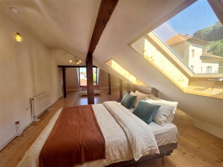 Vila cu etaj, curte proprie si livada, parcare interioara, Brasov Central