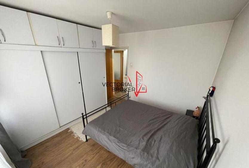 2 camere, semidecomandate, et.5, mobilat si utilat, Basarabia- Costin Georgian