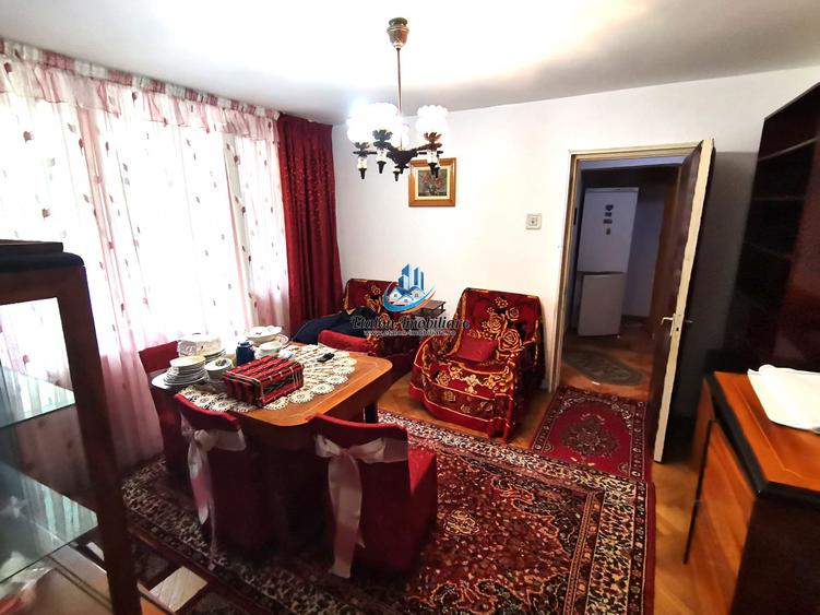Apartament 3 camere semidecomandat, etaj 1, Piata Darmanesti
