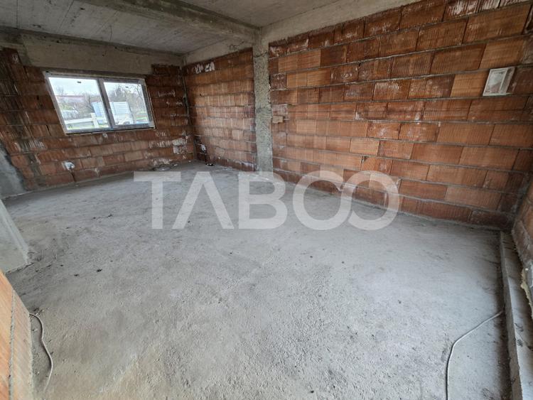 Casa tip duplex de vanzare 120 utili teren 300 mp Sura Mica Sibiu