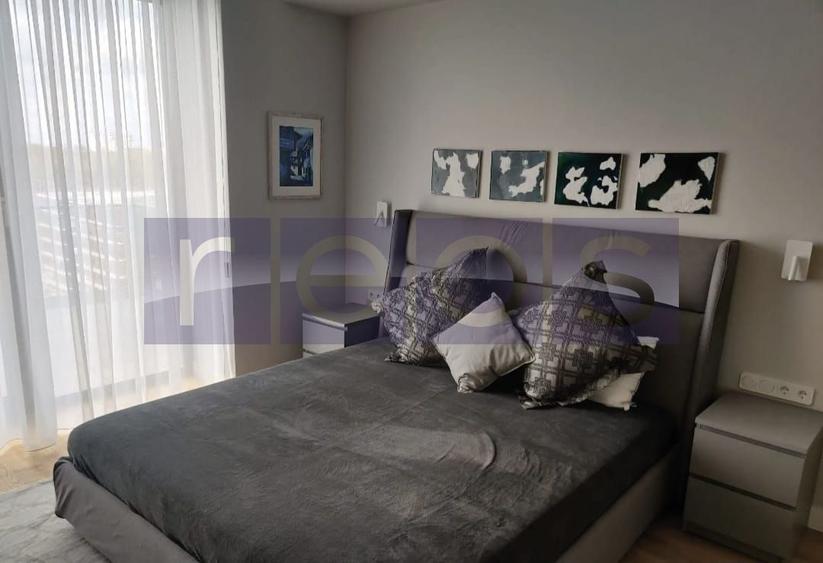 INCHIRIERE 5 CAMERE - DECOMANDAT -2 LOC PARCARE -FLOREASA