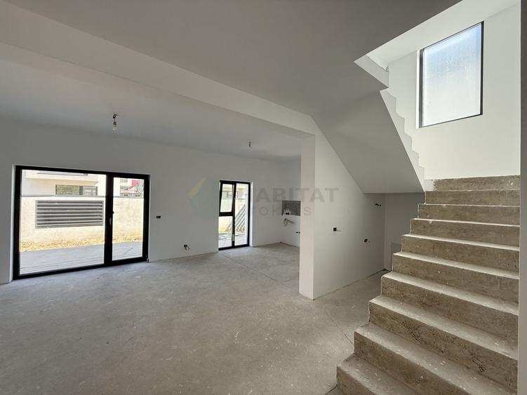 Vila 5 camere Tunari langa Cosmopolis