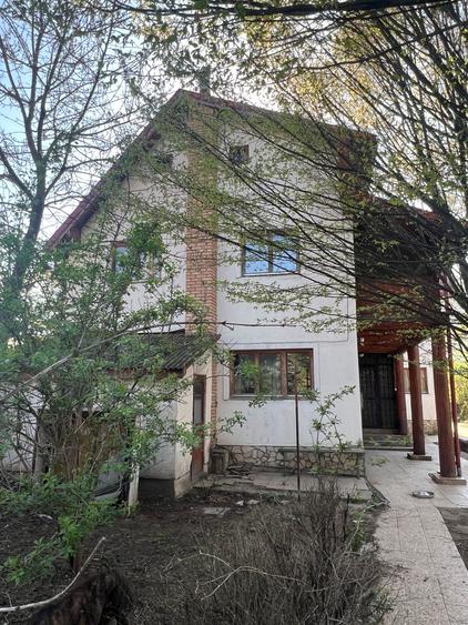 Casa individuala cu teren de 1000 mp in Chichis