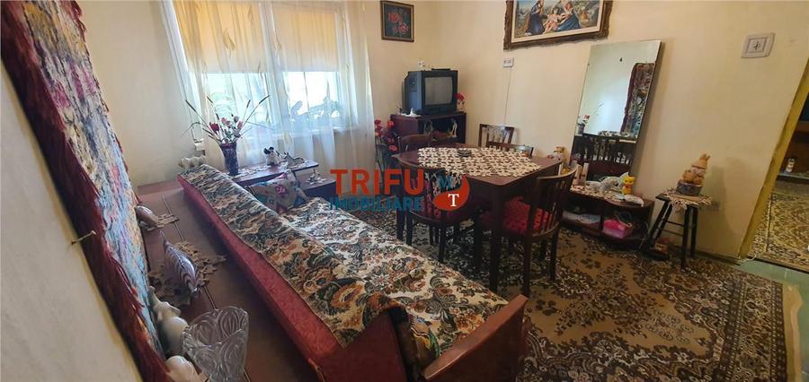 Apartament 3 camere etajul 2 în Cetate