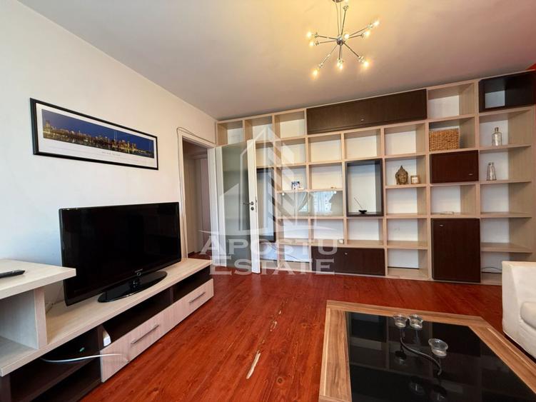 Apartament 2 camere de vanzare, etaj 2, zona Piata 700 Timisoara