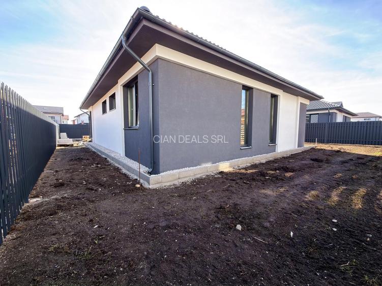 Casa Single Pe Parter Sanpetru Toate Utilitatile - 4