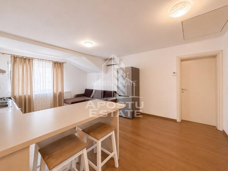 Apartament cu 3 camere de vanzare, loc de parcare, Dumbravita - 2