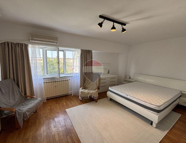 Garsonieră 45 mp, Bd. Unirii – mobilată modern, gata de mutare