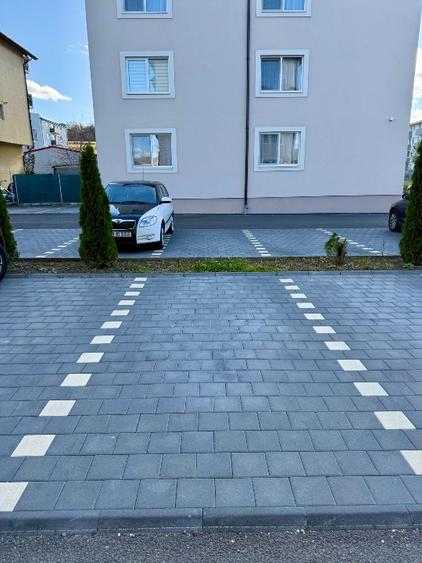 Apartament 3 camere finisat si utilat cu parcare
