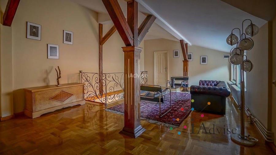 Vilă Istorică de Excepție în Centrul Istoric | 15 Camere | Acces Auto - 13