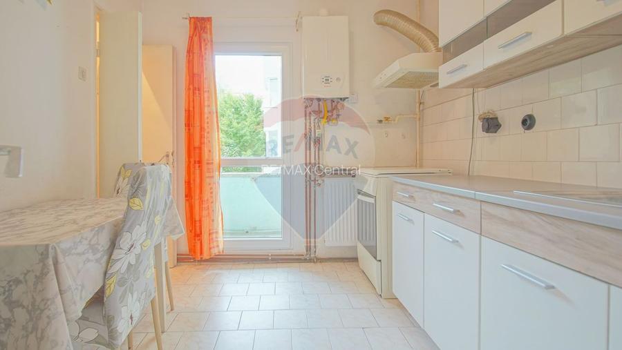 Apartament 2 cam de închiriat Zona Griviței Mobilat și utilat etaj 1 - 15