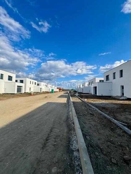 Casă nouă P+1E, 117 mp utili, 442 mp teren, NZEB, pompă de căldură + fotovoltaic - 10