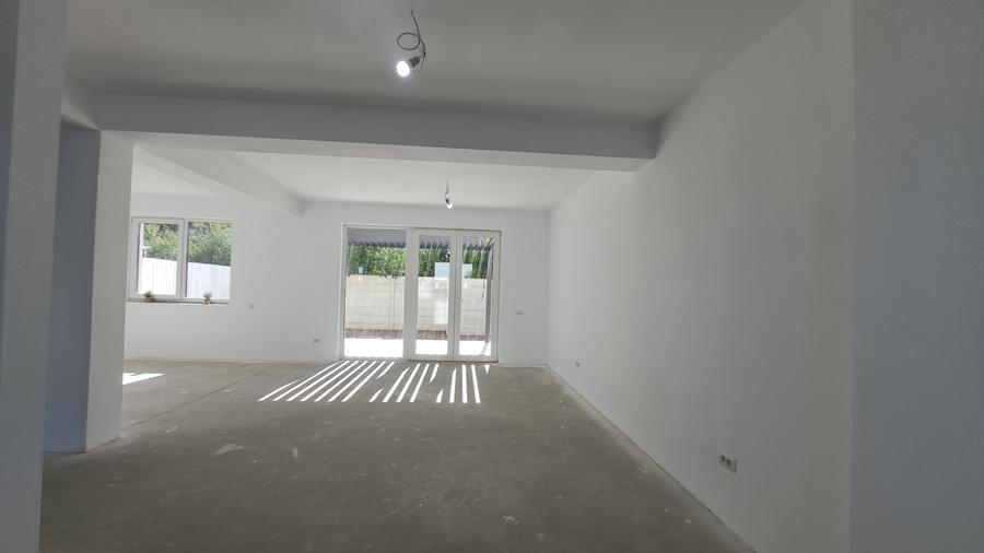 VILA LUX IN COMPLEX REZIDENTIAL