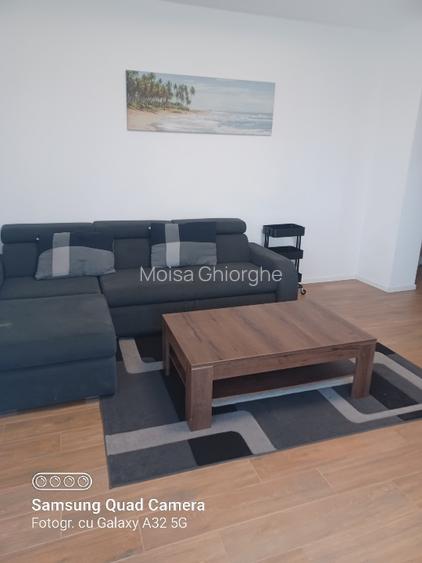 De închiriat apartament.2  ,str.Petuniei 30  - 8