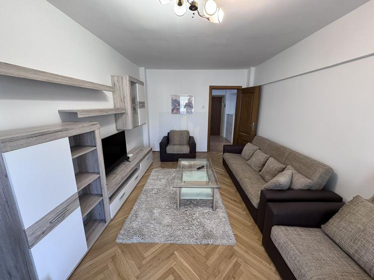 Apartament 2 camere de inchiriat *bd. Unirii*