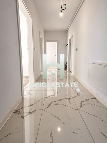 Apartament de vânzare cu 3 camere si loc de parcare, Giroc