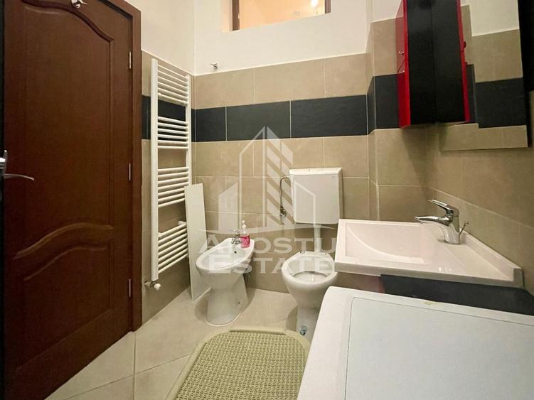 Apartament 3 camere, curte cu acces auto, ULTRACENTRAL