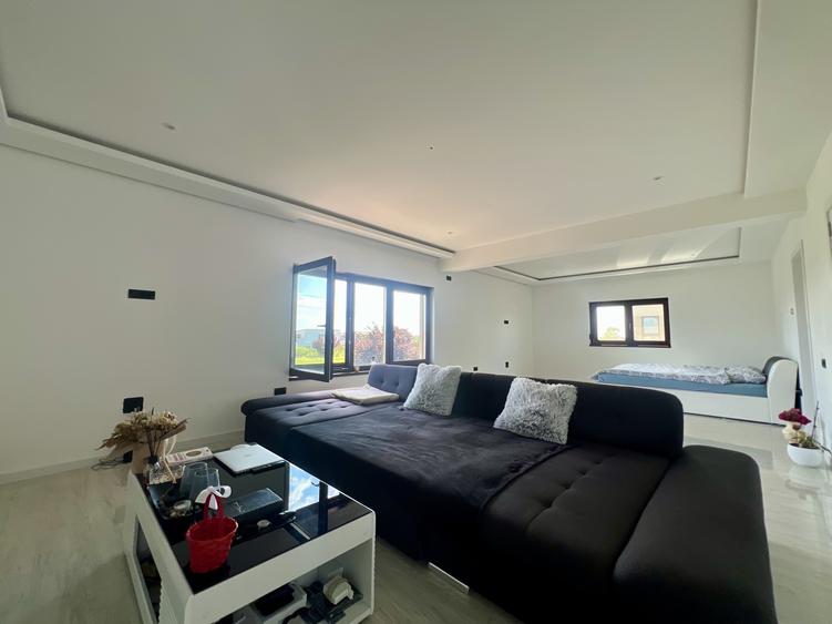 COMISION 0% Casa individuala, 4 camere, 286 mp utili, piscina - Mosnita Noua
