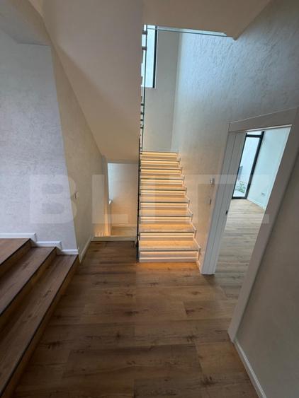 Casa 4 camere, 200 mp, teren 305 mp, zona Piata Chiriac