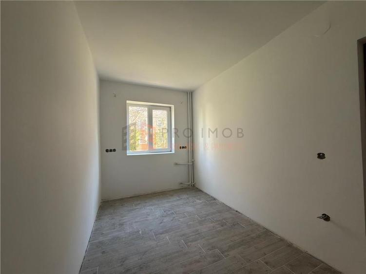 Apartament 2 camere cf 2 decomandat zona Spiru Haret