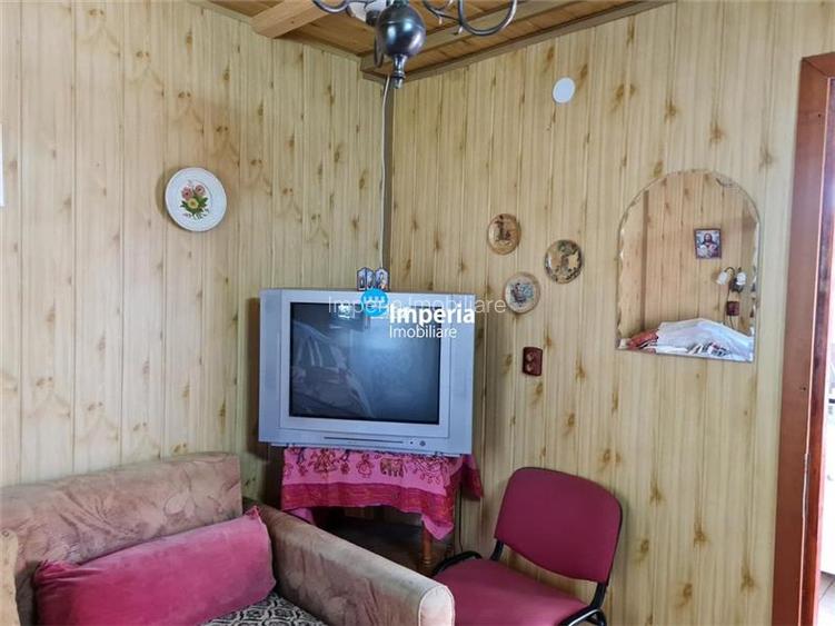 Campulung Moldovenesc, zona Cucoara | 4.544 mp teren | 2 casute locuibile + 2 fo - 24