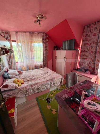 Casă de vânzare 140 mp, 5 ari teren, garaj interior – zona Pensiunea Morariu