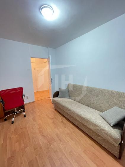 Apartament 3 camere, cartier Intre Lacuri