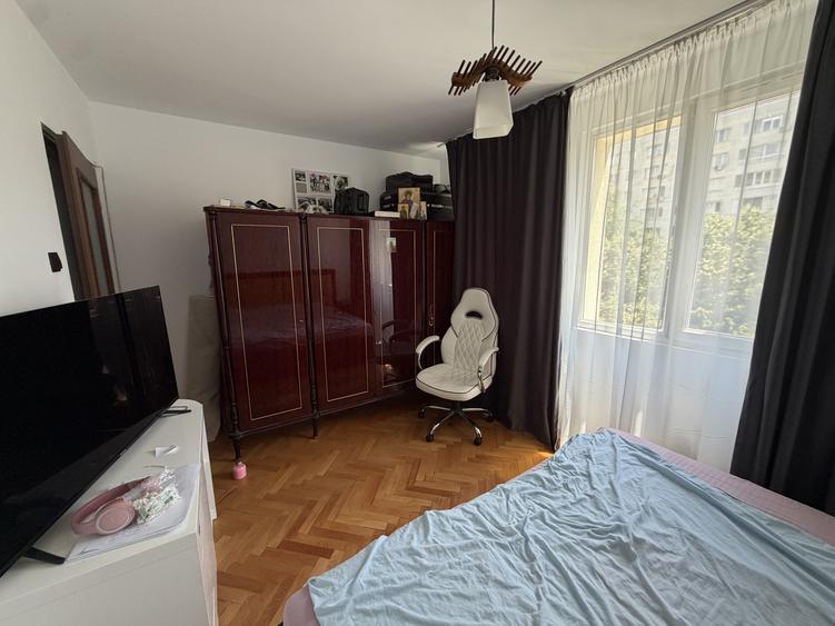 Apartament de 3 Obor , Aleea Avrig 6. Două băi. Bloc anvelopat