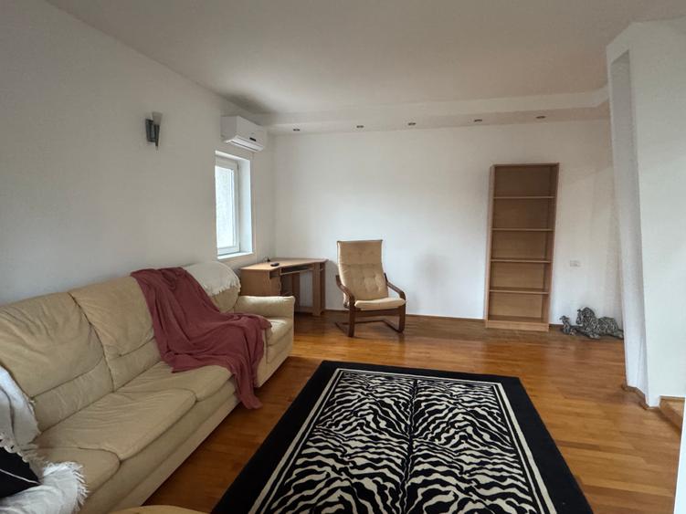 Oferim spre chirie apartament cu 3 camere mobilat