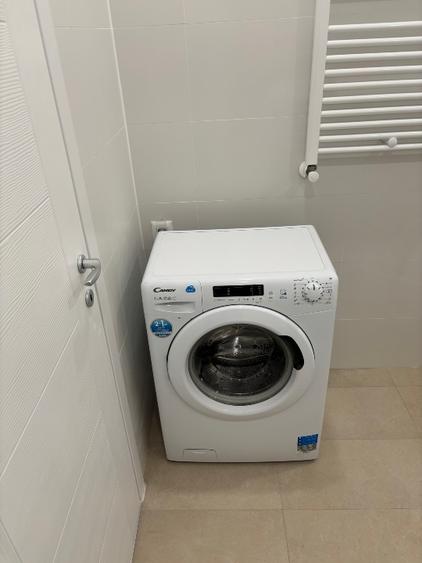 Garsonieră Hils Brauner, Bucătărie închisă, Parcare