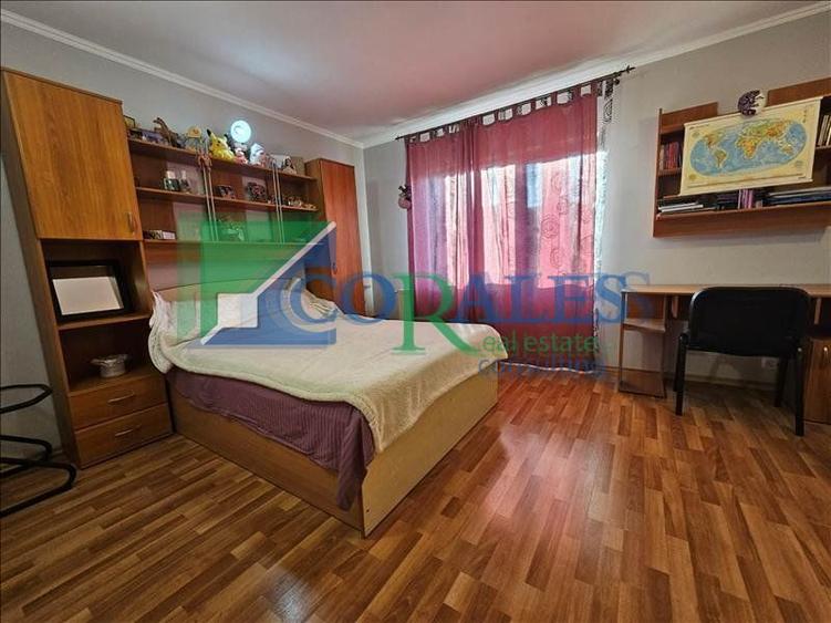 Casa individuala. Zona Aradului. Suprafete generoase.