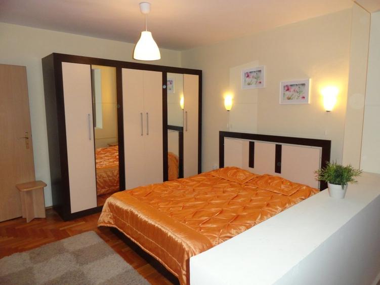 De inchiriat ( vanzare)2 camere zona INDEPENDENTEI Hristo Botev mobilat