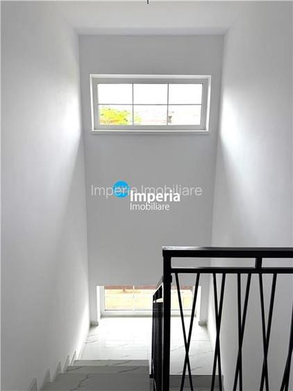 Vila moderna, 4 cam, 2 bai , 450 teren, priveliste, Valea Adanca Iasi - 11